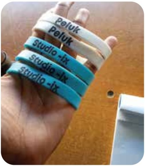 Silicone event wristbands — Studio-ix / Peluk